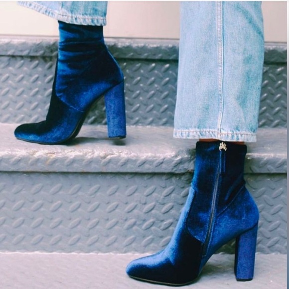 Steve Madden Royal Blue Velvet High Heeled Booties - Picture 1 of 11